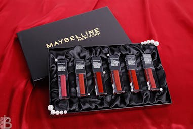 開箱實測 MAYBELLINE全新《輕羽絨柔霧唇釉》