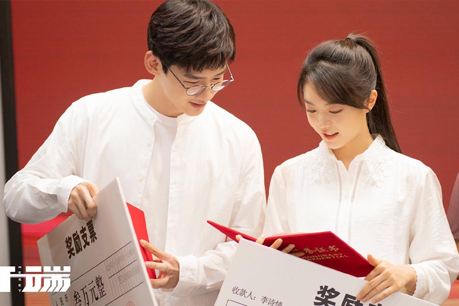 爆款夯劇《開端》女主角是她！00後小花趙今麥有顏有才，代表作部部精彩
