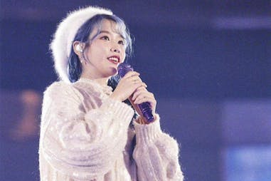 IU《The Golden Hour：在橙色太陽下》演唱會