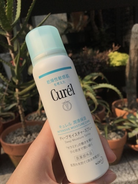 敏感肌連續使用4週就有感！Curél 潤浸保濕超微米精華噴霧，讓妳噴霧不再噴心安