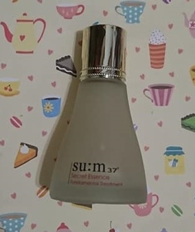 su:m37經典肌秘露配方升級好評推薦！明星複方酵母精華，透過264小時3次再發酵，有效改善肌膚狀態，奇蹟活酵潤澤有感～