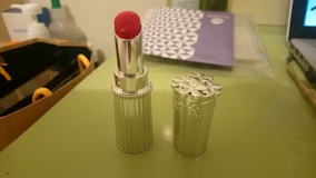 打造本季大勢花瓣唇就靠它．．．《吉麗絲朵花舞絲絨霧唇膏》你試過嗎？