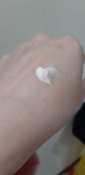 30年破百萬瓶口碑銷售佳績百優精純乳霜推薦！它創造了化妝台前的經典傳說，抗初老要趁早開始！