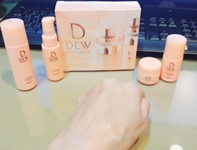 識貨行家瘋狂搶購DEWS隱藏版超值限量保濕贈品組！你試過沒？