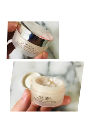 30年破百萬瓶口碑銷售佳績百優精純乳霜推薦！它創造了化妝台前的經典傳說，抗初老要趁早開始！