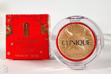 CLINIQUE倩碧 限量小牛阿MO小花打亮盤 試色 開箱 打亮｜美周報