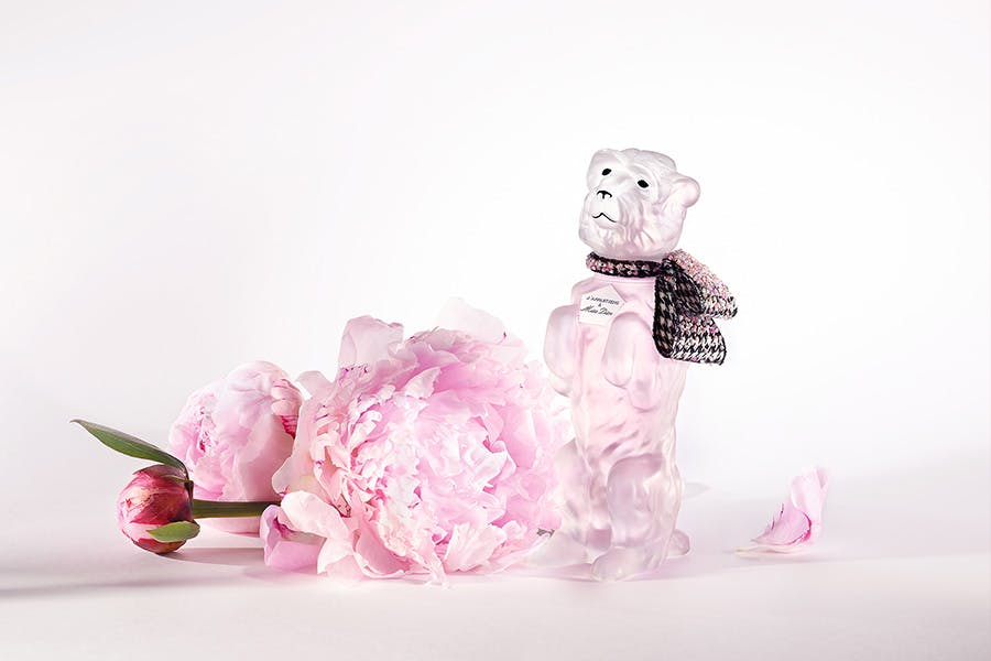 Miss Dior 花漾迪奧淡香水-BOBBY 限量復刻版|美周報