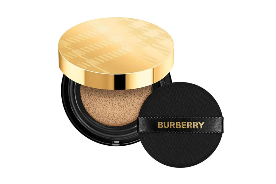 Burberry Ultimate Glow 氣墊粉餅|美周報