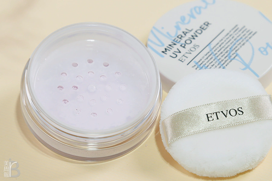 ETVOS舞伶防曬礦物粉SPF50 PA++++(附專用粉撲) #粉紫｜美周報