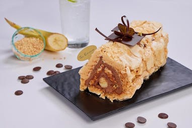 限定美食 甜點推薦The patissier台灣旗艦店香蕉巧克力蛋白霜蛋糕