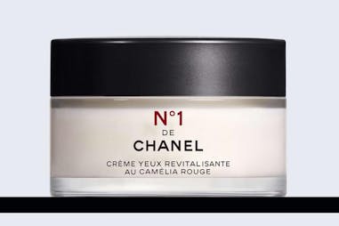 去細紋眼霜推薦｜CHANEL「香奈兒1號紅色山茶花活能眼霜」