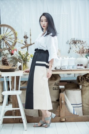 李依