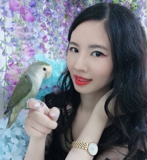 百萬房地產護理師♥小鸚鵡