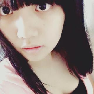 秦依萍