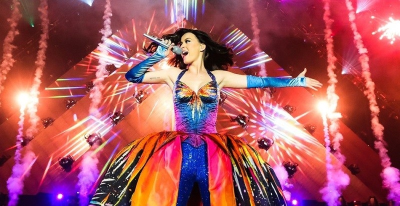 聽完演唱會還不夠過癮~咱們再來回顧水果姐的8大經典單曲! 聽完演唱會還不夠過癮~咱們再來回顧水果姐的8大經典單曲!