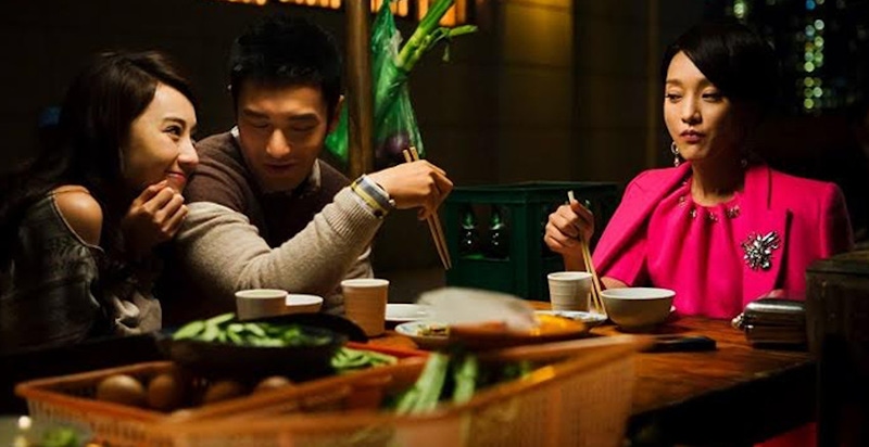 關鍵時刻絕對收服他，這3招對男生撒嬌的大祕訣，絕對讓他們無法抗拒｜感情秘訣